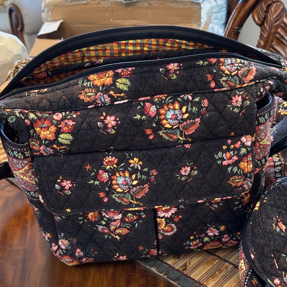 Classic Retired Original Chocolate Floral Quilted Women's Bag Set - Picture 2 of 5